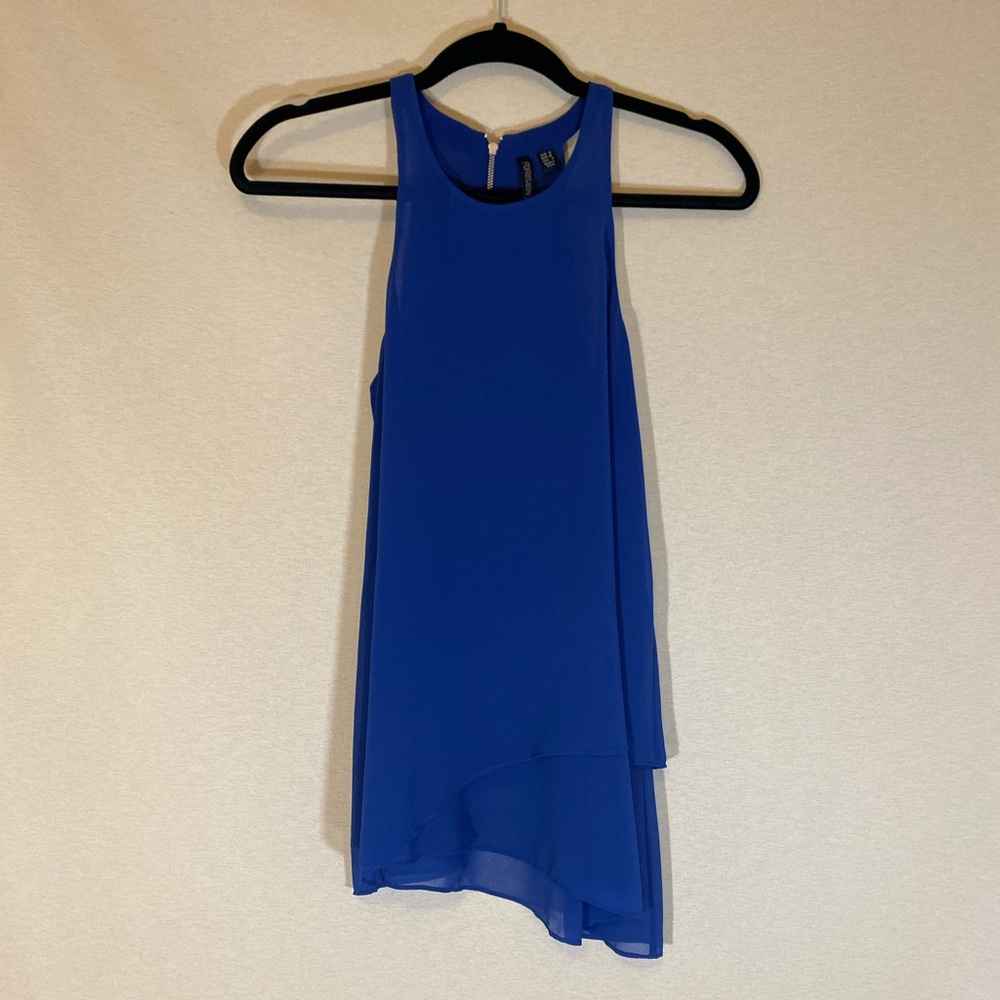 Forever New Sleevess Top